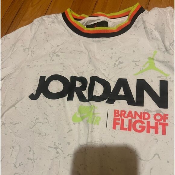 Nike Air Jordan T- Shirt - Picture 4 of 6